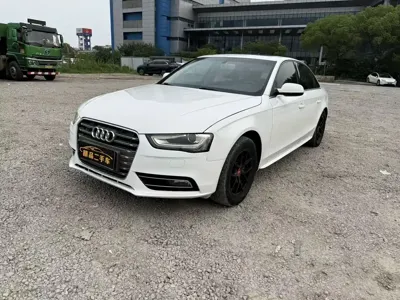 Audi A4L 2014, 138000 км, за 32000 CNY