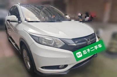 Honda Vezel 2015, 62300 км, за 43618.56 CNY