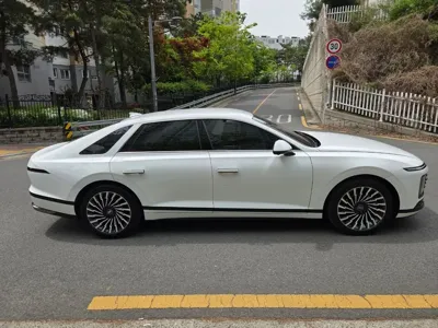 Hyundai Grandeur 2025, 17504 км, за 31990000 KRW