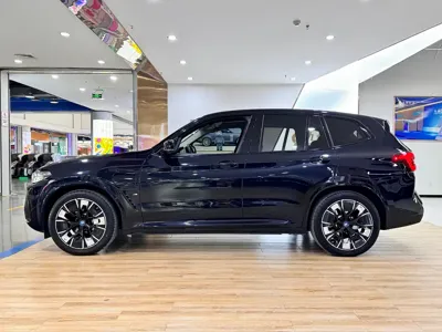BMW iX3 2024, 21000 км, за 178800 CNY