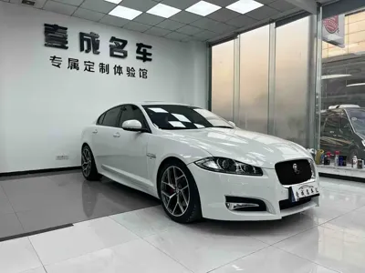 Jaguar XF 2015, 100000 км, за 48800 CNY