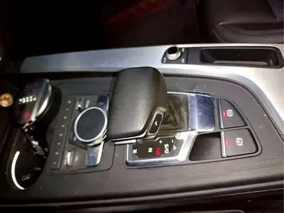 Audi A4L 2017, 30000 км, за 116800 CNY - фото 9