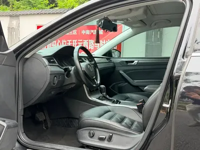 Volkswagen Passat 2016, 110000 км, за 37800 CNY - фото 8