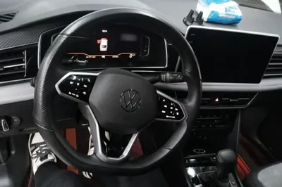 Volkswagen Tiguan X 2023, 42600 км, за 126129.52 CNY - фото 12