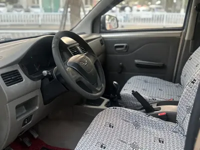 Wuling Rongguang V 2018, 110000 км, за 16800 CNY