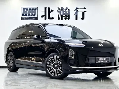 Nio ES8 2026, 25000 км, за 247800 CNY