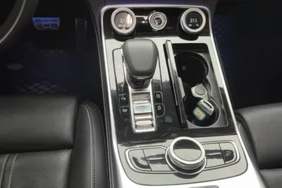 Hongqi H9 2020, 72300 км, за 154541.12 CNY