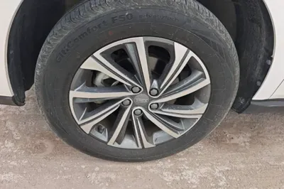 Geely Auto Vision X6 2021, 59300 км, за 61711.97 CNY - фото 8