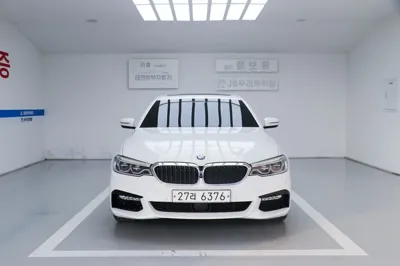 BMW 5-Series 2018, 93190 км, за 24900000 KRW