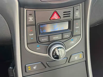 Hyundai Avante 2015, 90000 км, за 5600000 KRW - фото 18
