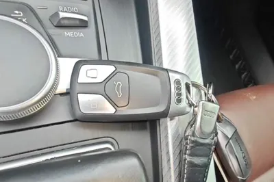 Audi A4L 2018, 135400 км, за 87444.65 CNY - фото 9