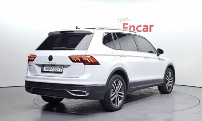 Volkswagen Tiguan 2023, 28532 км, за 33000000 KRW - фото 2