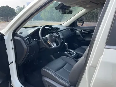 Nissan X-Trail 2021, 80000 км, за 76800 CNY - фото 9