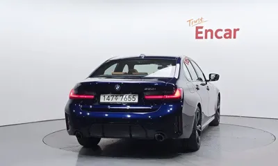 BMW 3-Series 2025, 5423 км, за 43900000 KRW