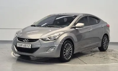 Hyundai Avante · 2012 год