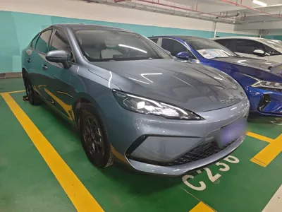 BYD Seal 05 DM-i 2025, 13700 км, за 74908.95 CNY