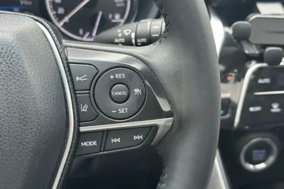 Toyota Venza 2022, 30700 км, за 119317.96 CNY - фото 35