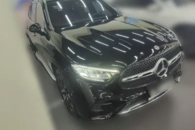 Mercedes-Benz GLC 2023, 40100 км, за 271198.19 CNY