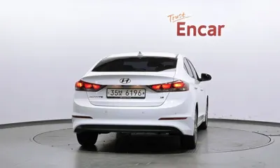 Hyundai Avante 2018, 96916 км, за 8490000 KRW