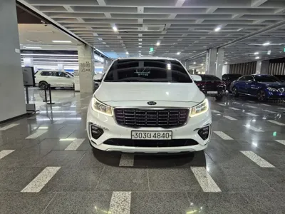 Kia Canival · 2020 год