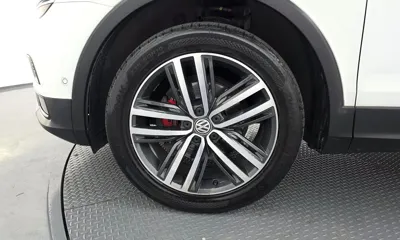 Volkswagen Tiguan 2018, 128135 км, за 19000000 KRW - фото 5