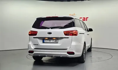 Kia Canival 2019, 151905 км, за 9500000 KRW - фото 4