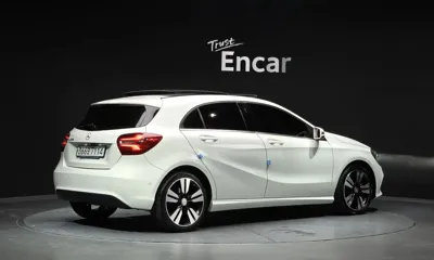 Mercedes-Benz A-Class 2017, 55520 км, за 10900000 KRW