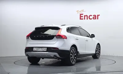 Volvo V40 2019, 211949 км, за 7200000 KRW