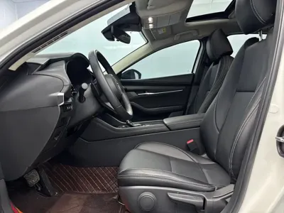 Mazda 3 Axela 2022, 20000 км, за 93800 CNY - фото 4