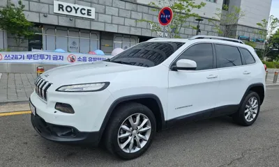Jeep Cherokee 2018, 70000 км, за 12500000 KRW - фото 1