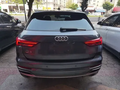 Audi Q3 2020, 73400 км, за 101100 CNY