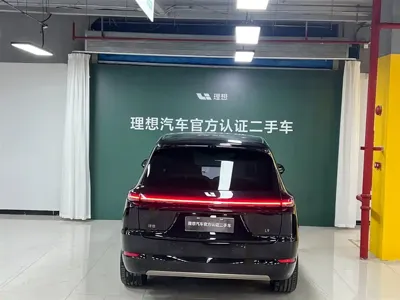 Li Auto Li L9 2025, 8800 км, за 356800 CNY