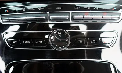 Mercedes-Benz E-Class 2017, 60969 км, за 26200000 KRW - фото 19