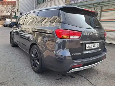 Kia Canival 2018, 266739 км, за 35000000 KRW