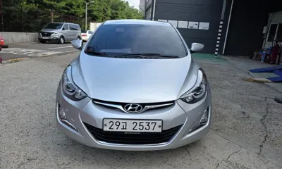 Hyundai Avante 2015, 83036 км, за 7000000 KRW - фото 1