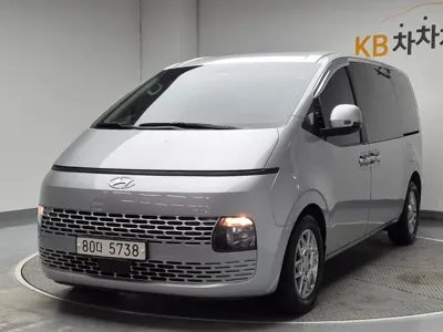 Hyundai Staria · 2022 год