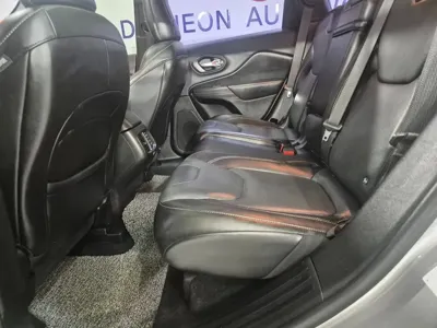 Jeep Cherokee 2015, 108264 км, за 9800000 KRW - фото 16