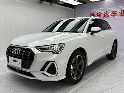 Audi Q3 · 2022 год
