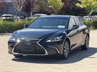 Lexus ES · 2019 год