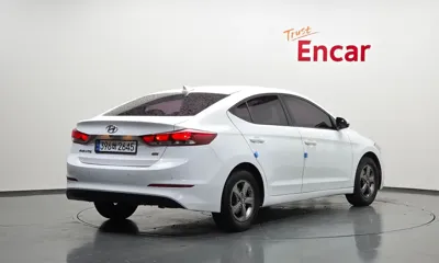Hyundai Avante 2017, 99780 км, за 10900000 KRW