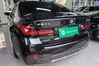 BMW 5 Series 2023, 37600 км, за 260967.24 CNY