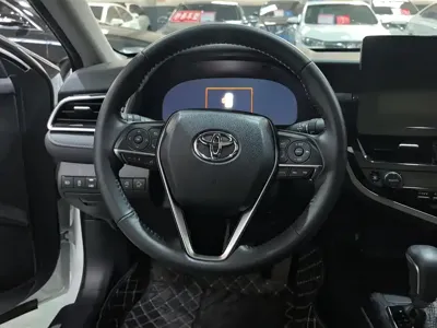 Toyota Camry 2023, 21000 км, за 135800 CNY - фото 15