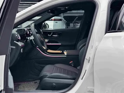 Mercedes-Benz C-Class 2024, 12800 км, за 208800 CNY - фото 8