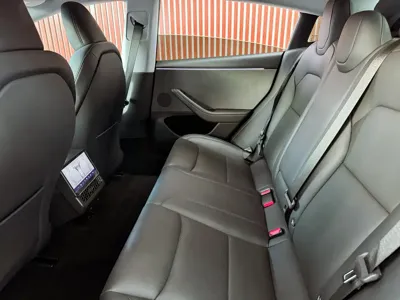 Tesla Model 3 2025, 27000 км, за 178800 CNY - фото 8