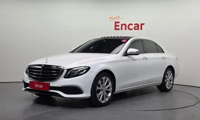Mercedes-Benz E-Class · 2017 год