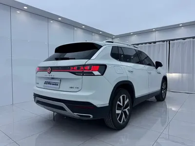Volkswagen Tayron 2023, 27000 км, за 175799 CNY