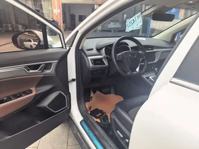 Geely Emgrand GS 2018, 57200 км, за 28800 CNY - фото 16