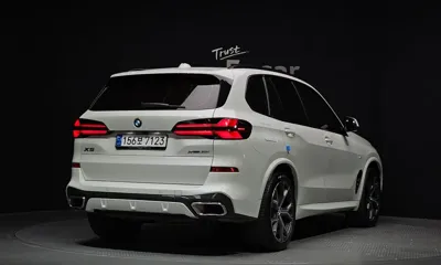 BMW X5 2025, 37951 км, за 104900000 KRW