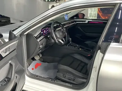 Volkswagen CC 2023, 70000 км, за 119900 CNY - фото 8