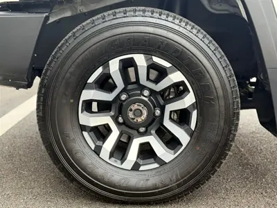 Toyota Land Cruiser 2024, 43000 км, за 528500 CNY - фото 9